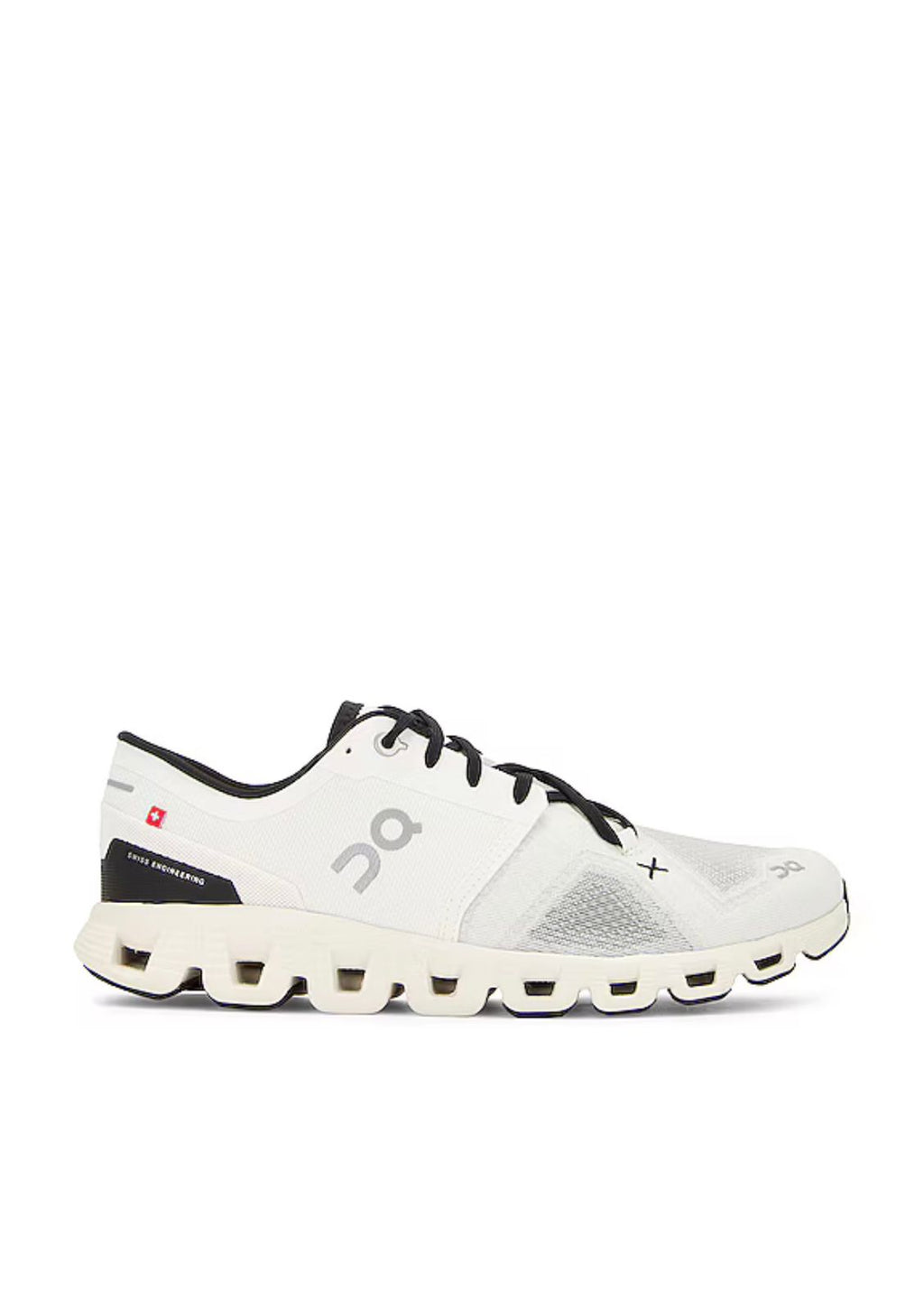 On Running Cloud X 3 white