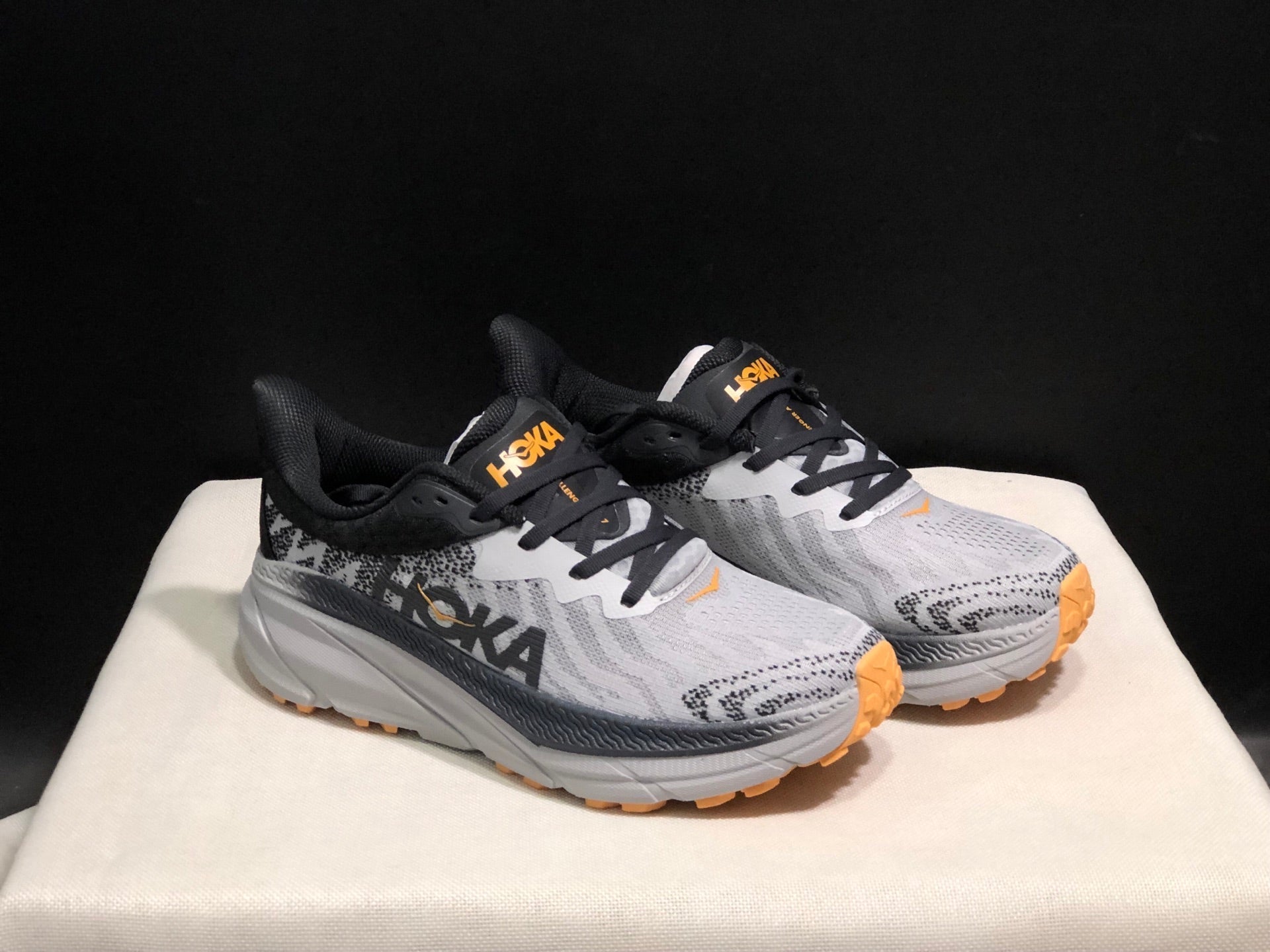 HOKA ONE ONE Challenger 7
